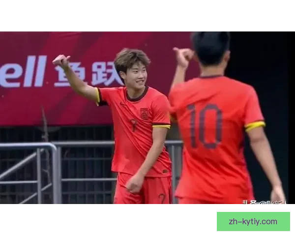 半场国青领先杨铭锐建功苗润东